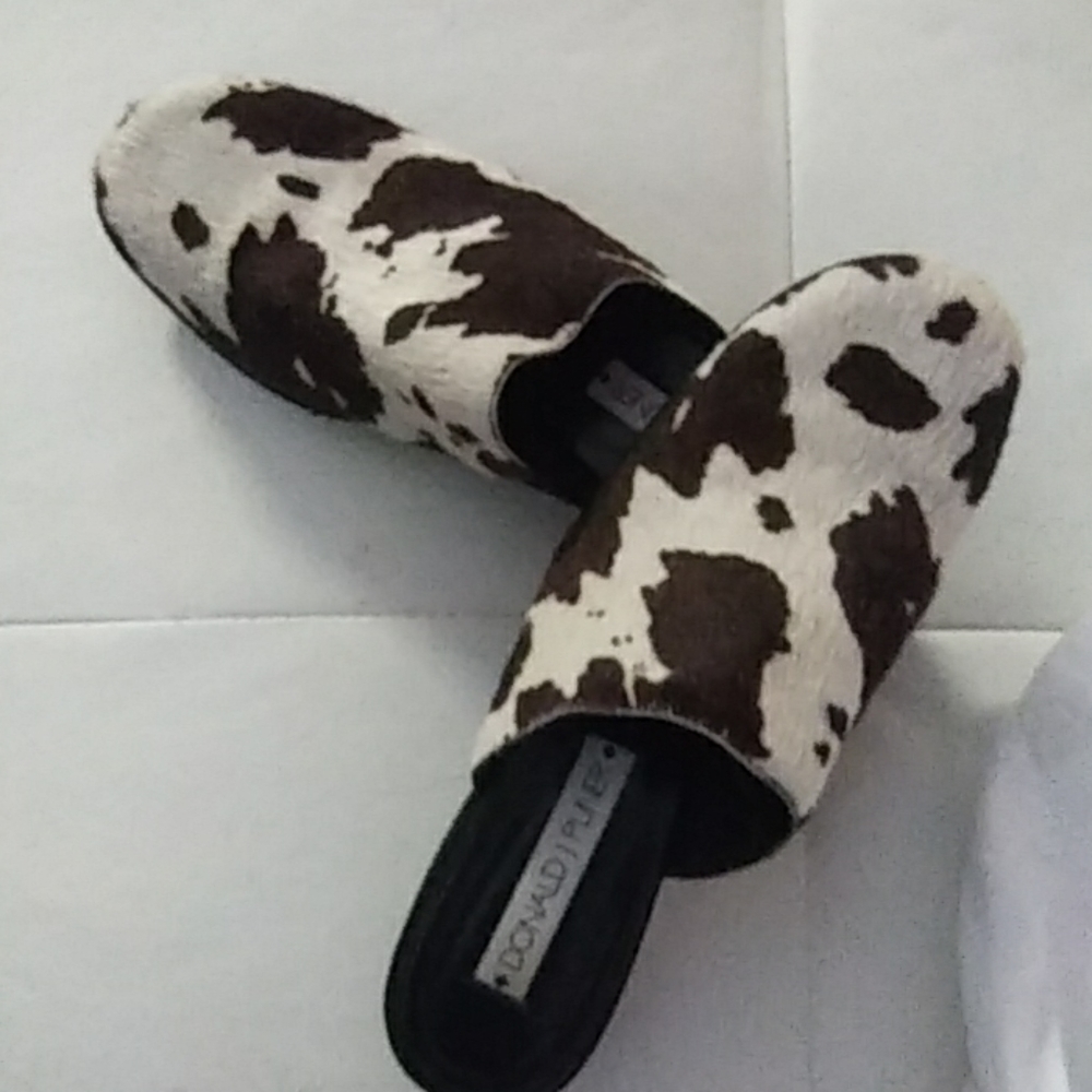 Shoes - Picture 3 of 4
